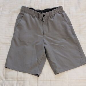 Fila sport golf lightweight shorts size 31 waist in a steely gray color